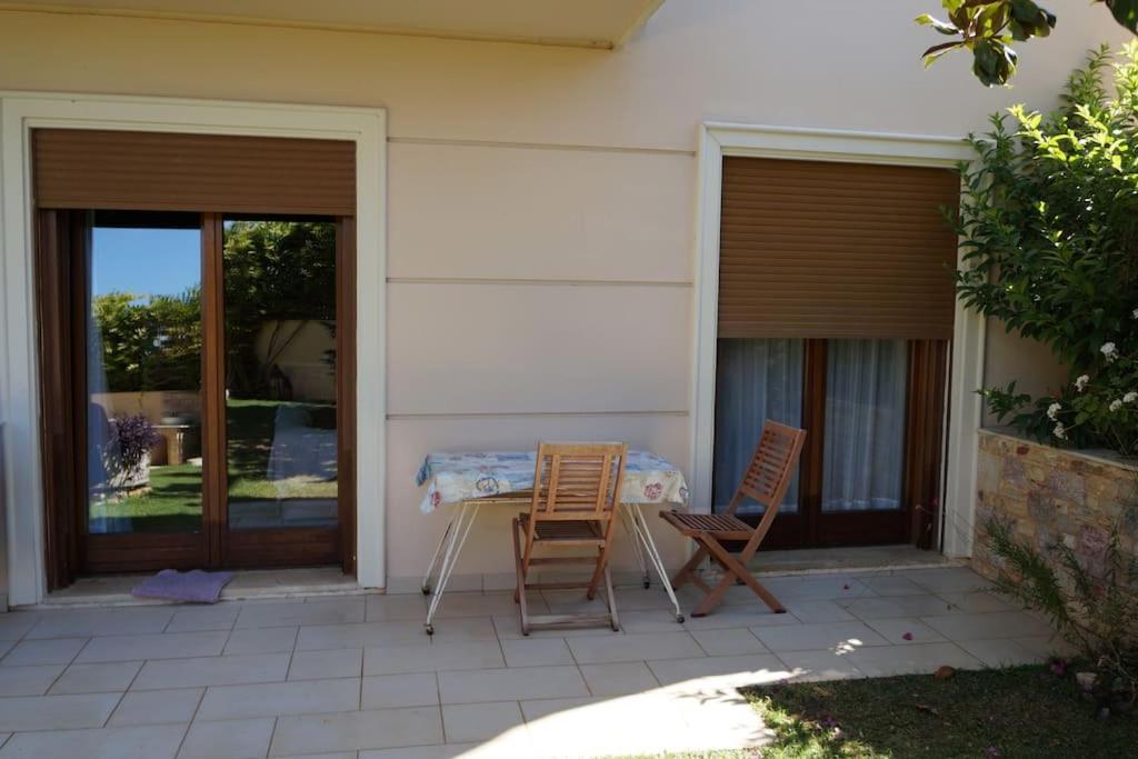 Apartment With A Garden, Bbq, Swimming Pool And Jacuzzi Dhráfi Exteriér fotografie